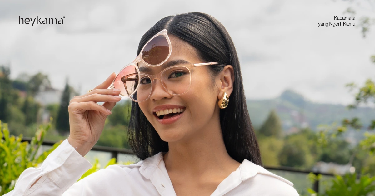 3 Rekomendasi Kacamata Clip On Buat Liburan